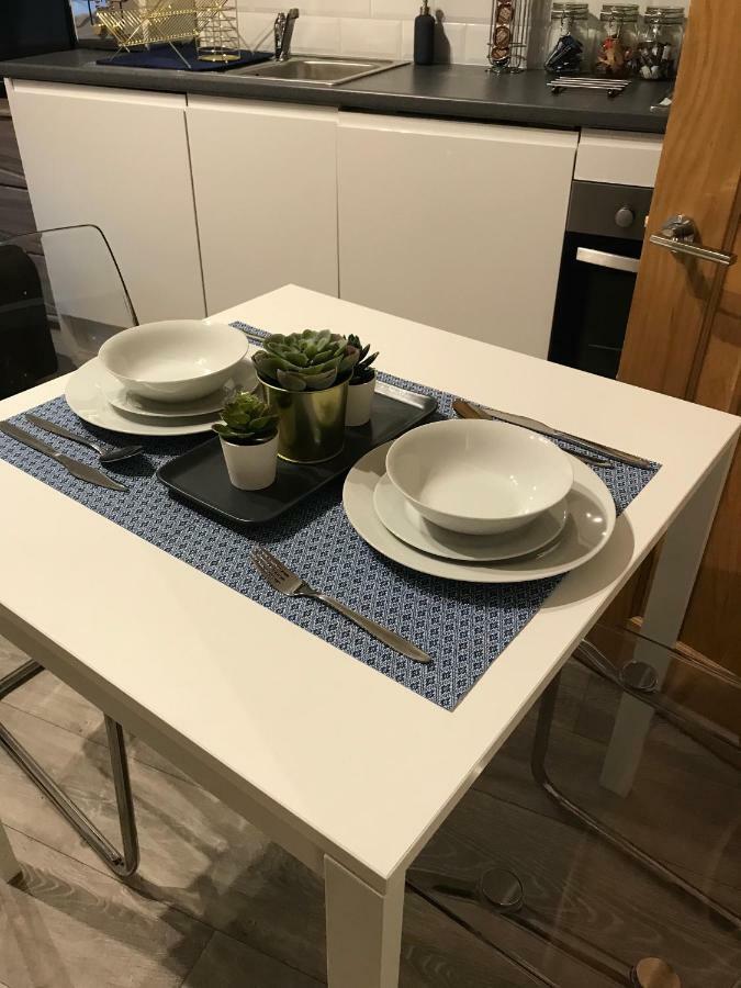 1 Helena House Brownlow Road Apartment Reading