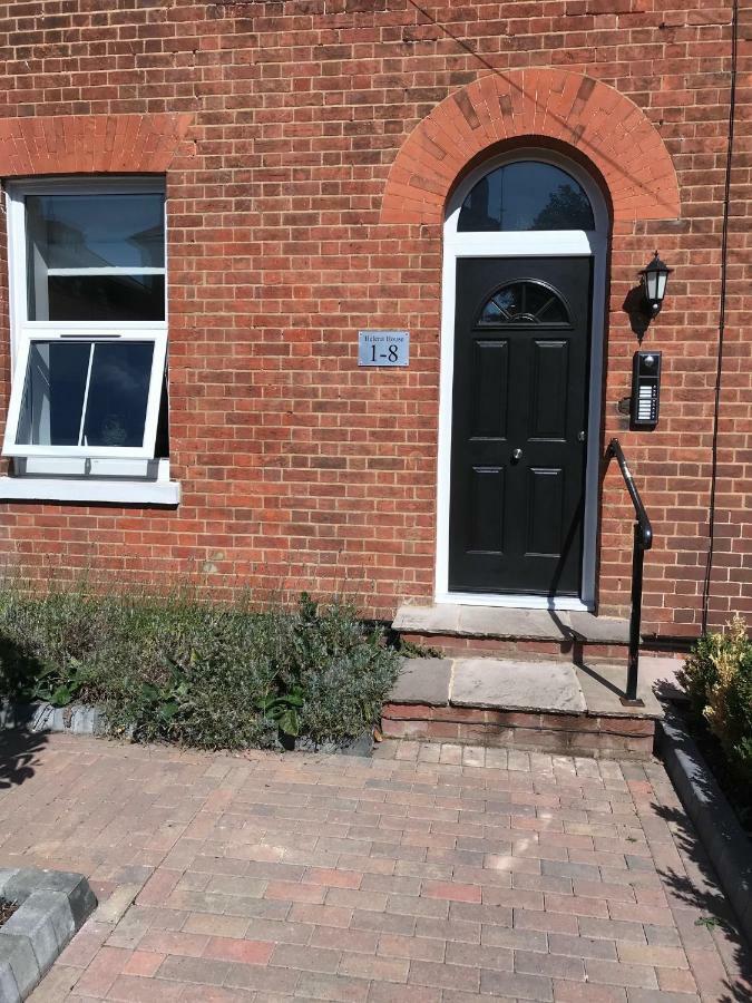 Apartment 1 Helena House Brownlow Road *